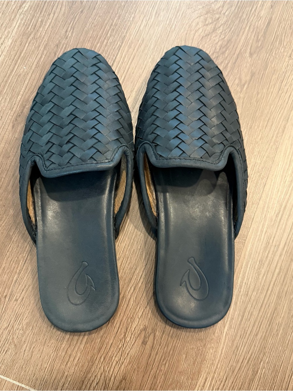 OluKai Black Woven Leather Slide Mules